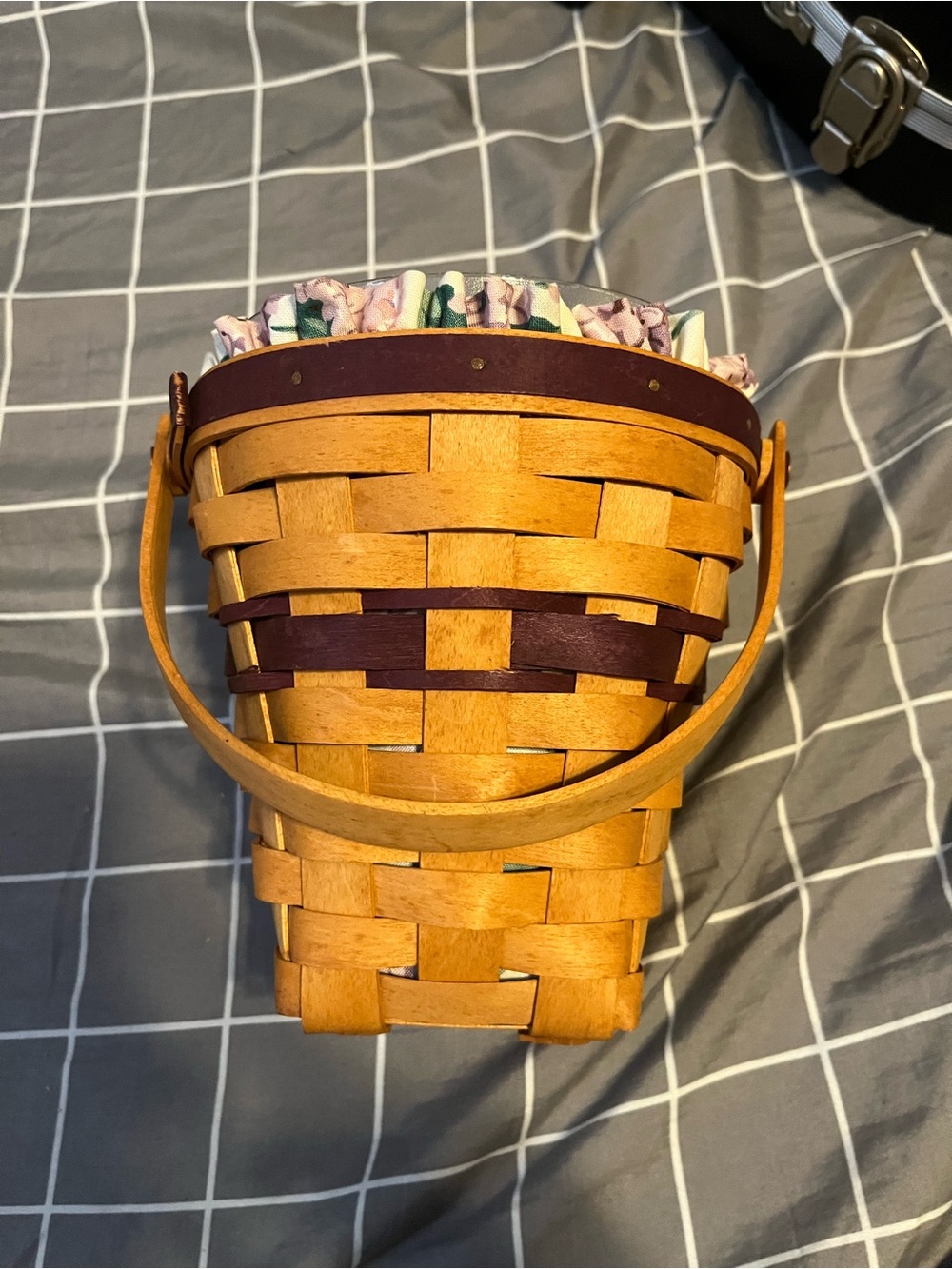 Vintage 1994 signed Longaberger basket